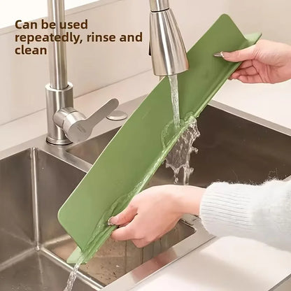 3-in-1 Kitchen Cleaning Set – Hands-Free Mini Mop, Faucet Filter Sprayer & Sink Splash Guard
