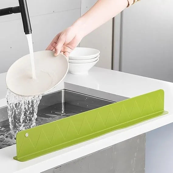 3-in-1 Kitchen Cleaning Set – Hands-Free Mini Mop, Faucet Filter Sprayer & Sink Splash Guard